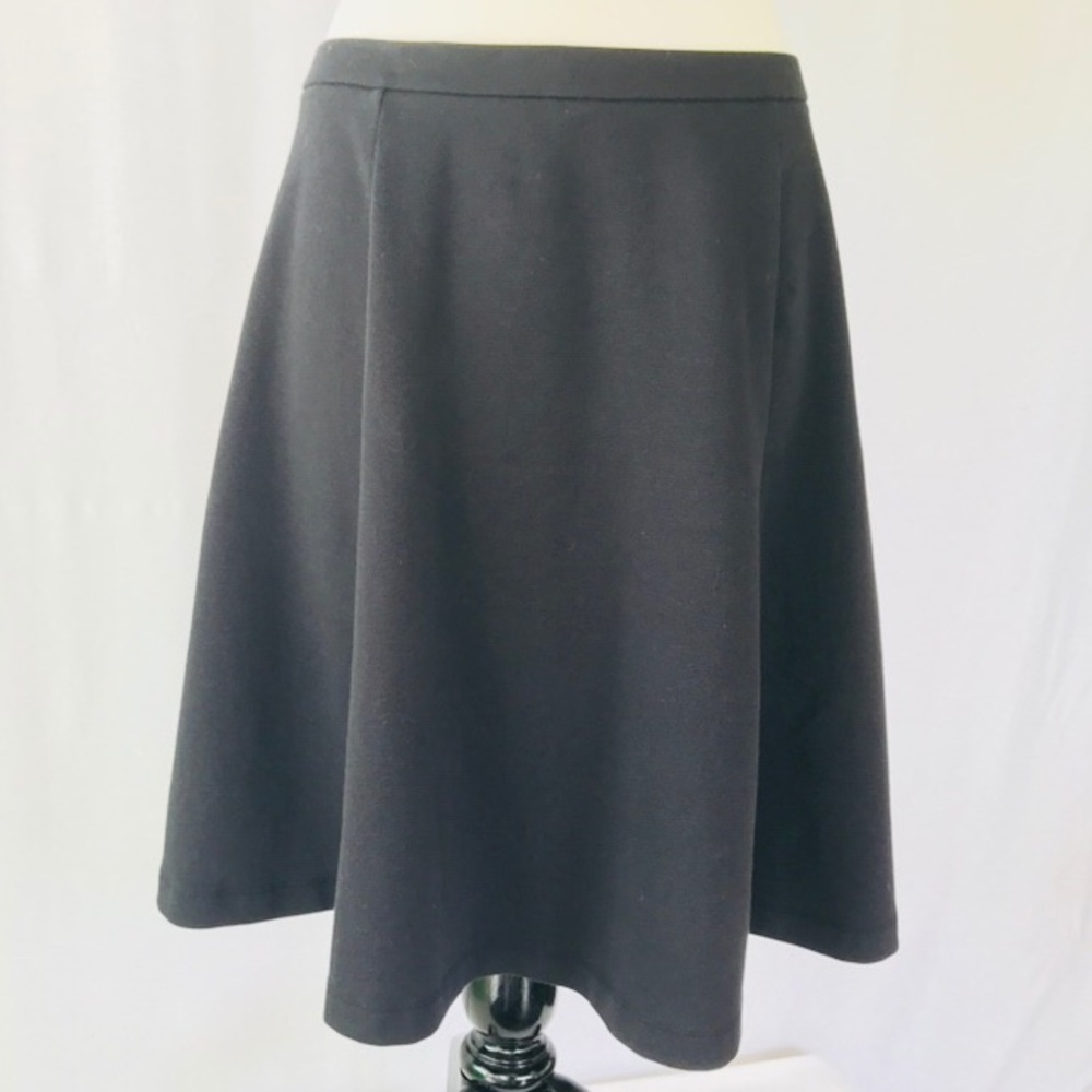 Lands End Med Black Flare Skirt. Just Below Knee